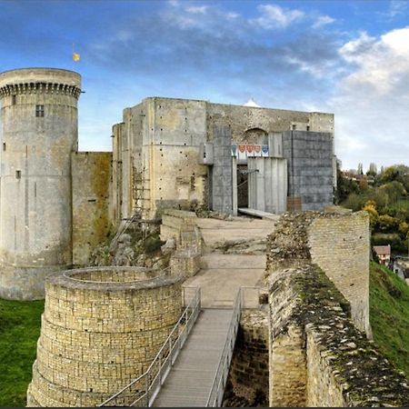 Apartament La Maison Des Remparts Falaise  Zewnętrze zdjęcie