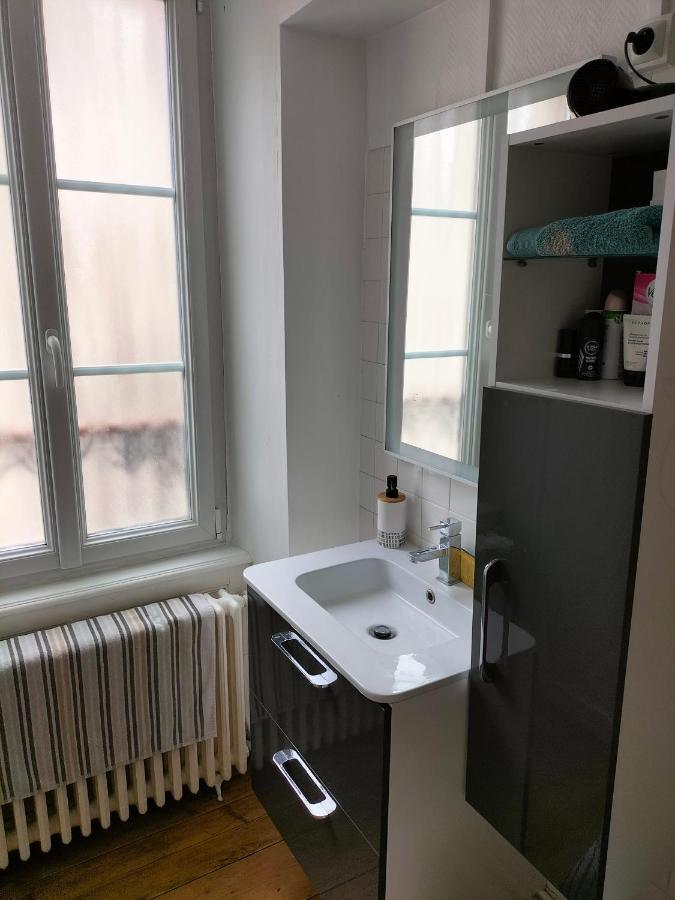 Apartament La Maison Des Remparts Falaise  Zewnętrze zdjęcie